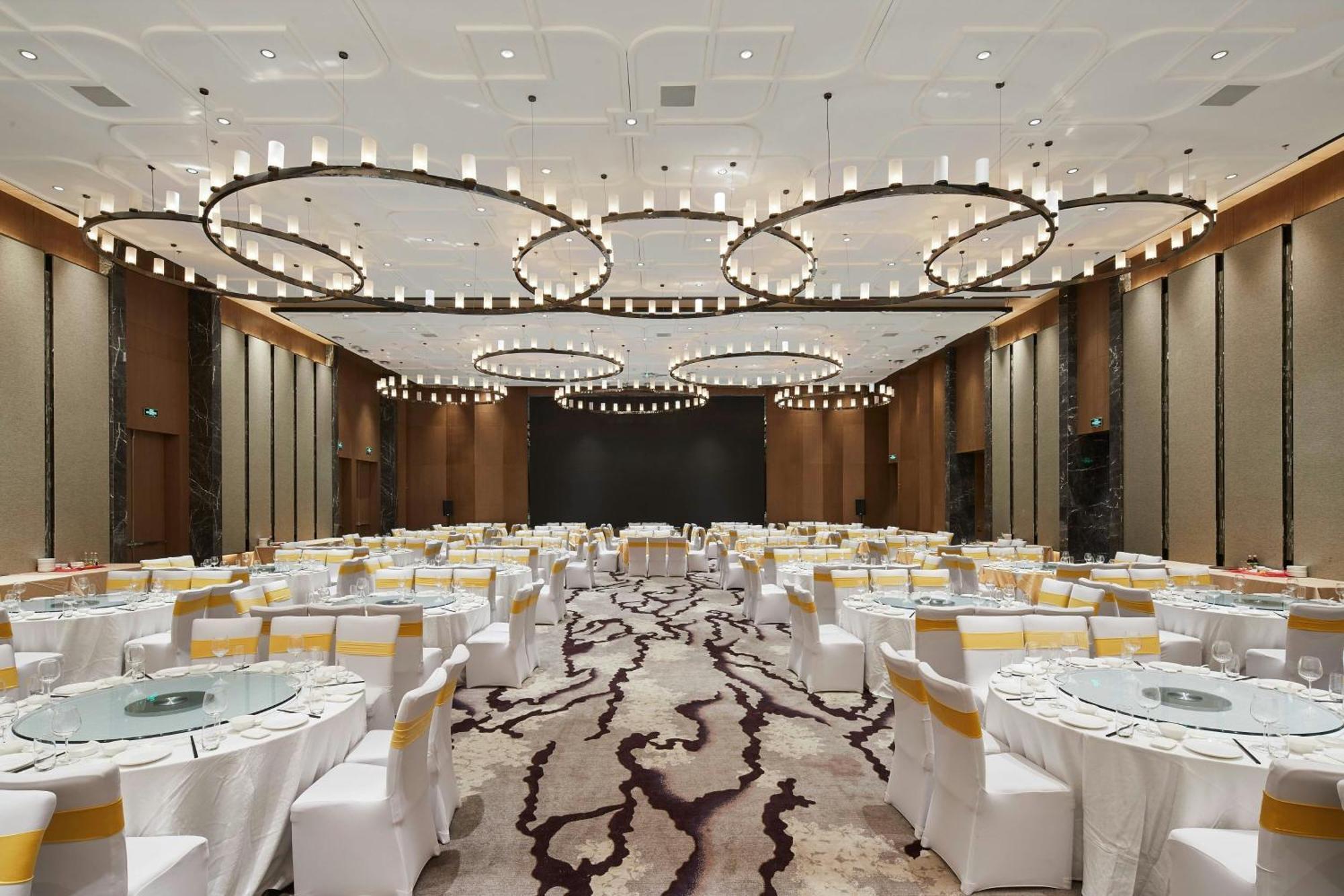 Courtyard By Marriott Xinchang Exterior photo