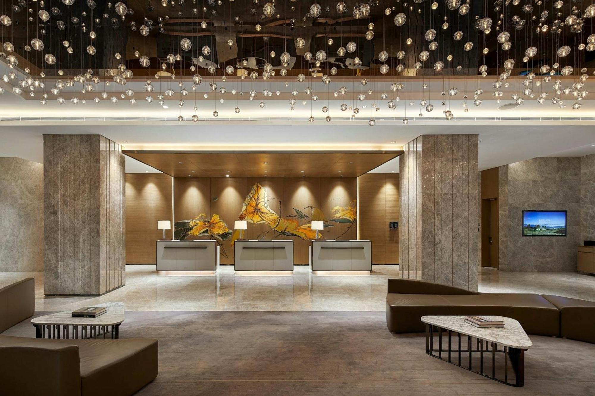 Courtyard By Marriott Xinchang Exterior photo
